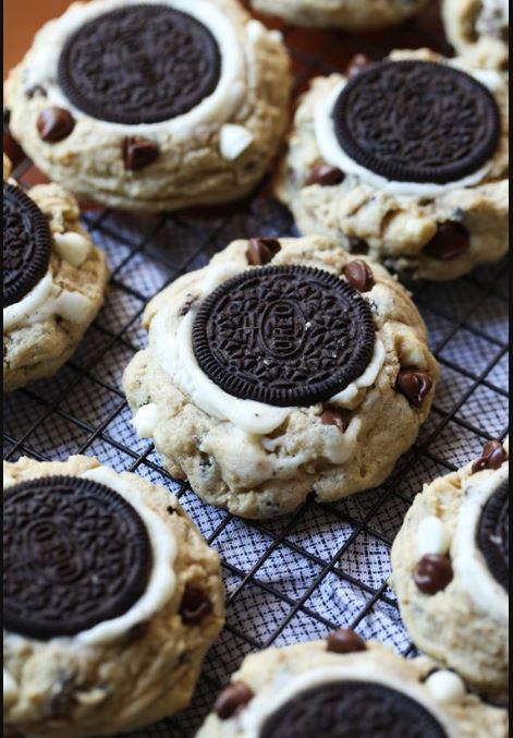 Outrageous Cookies and Cream Cookies
