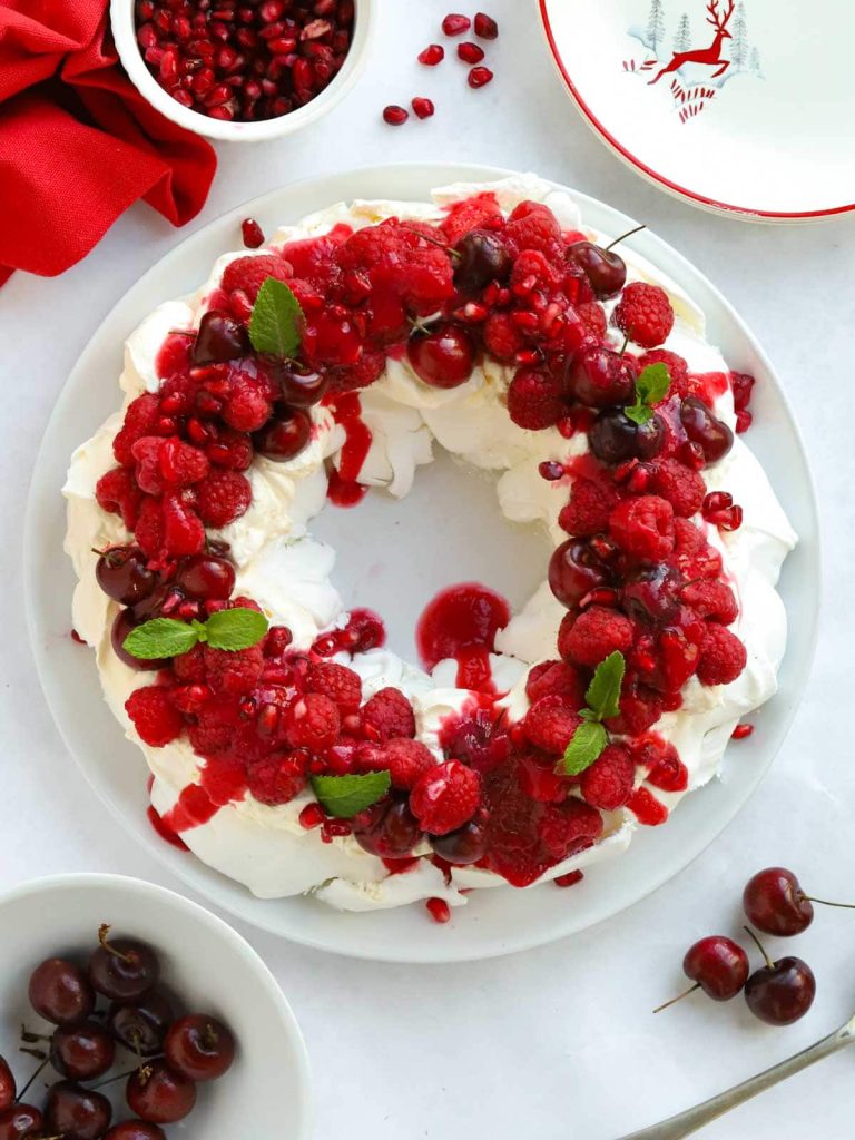 Christmas Wreath Pavlova